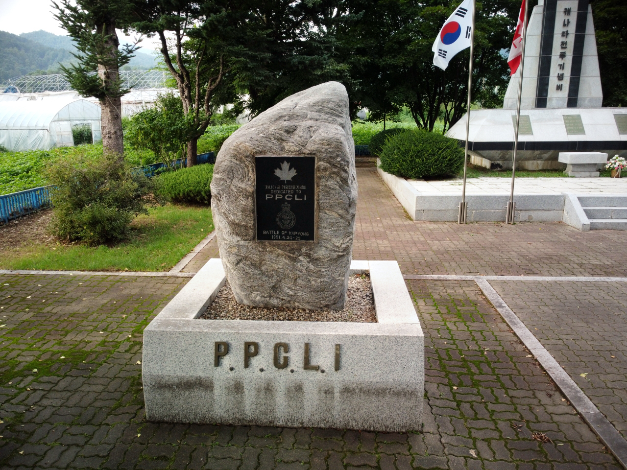 캐나다 전투기념비 네번째 이미지