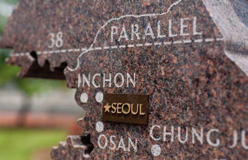 햄프턴 추모공원 한국전 참전비 세번째 이미지