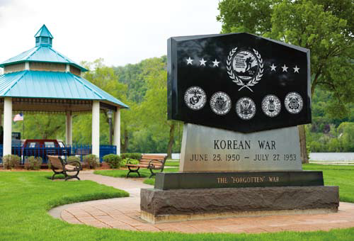 위노나 한국전 참전비 두번째 이미지