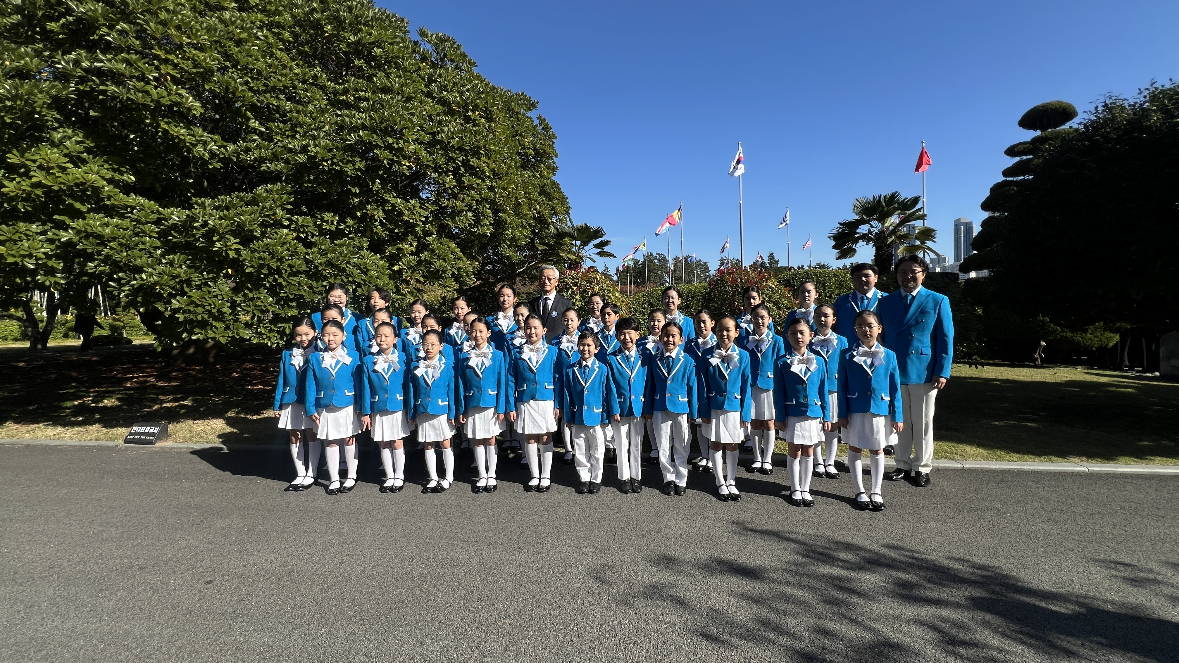 [유엔평화기념관소년소녀합창단] 제19회 유엔 참전용사 국제 추모의 날 기념식(턴 투워드 부산) 공연 사진 첫번째 이미지