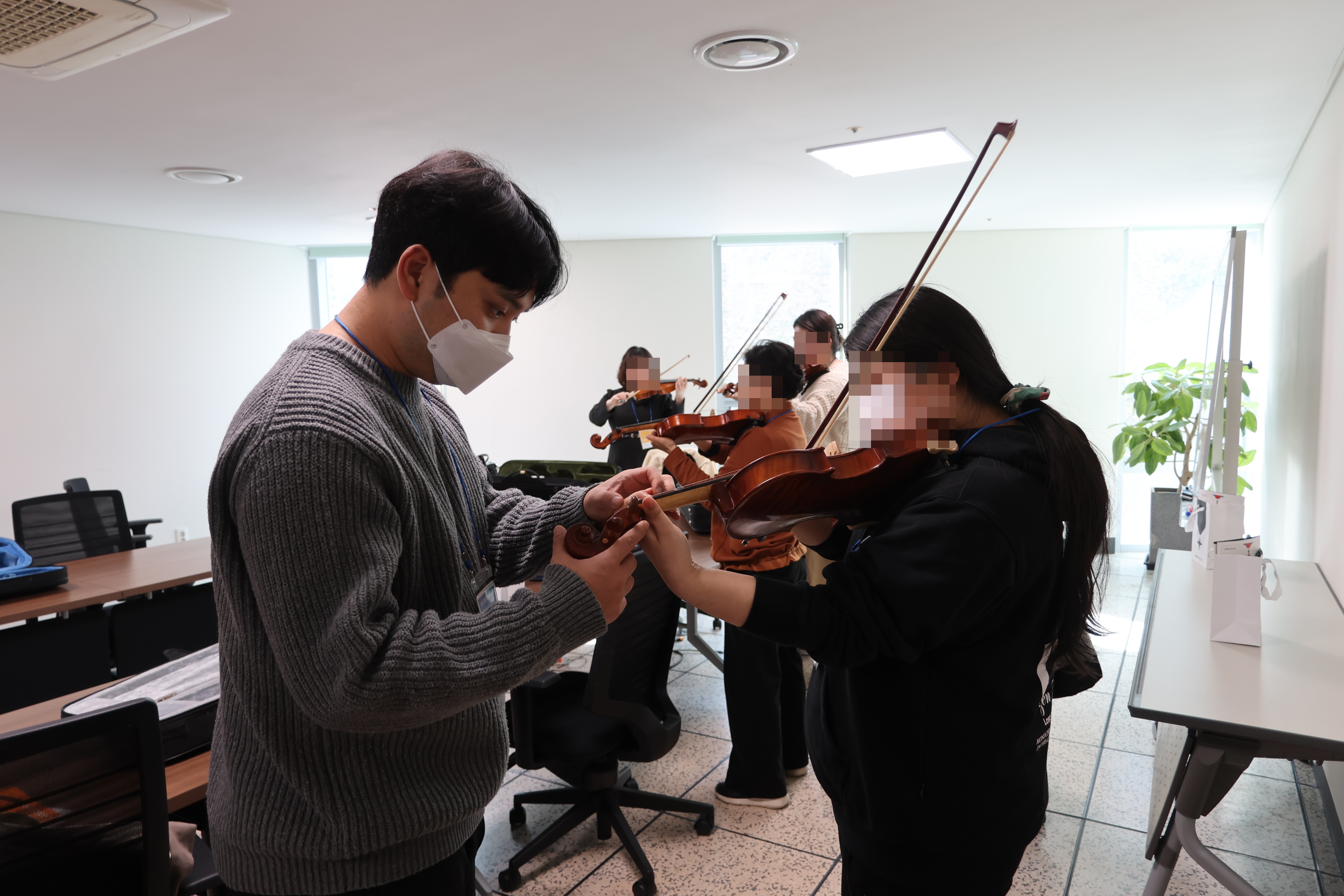 [유엔평화오케스트라] 제1차 악기강좌(2026.3.8.) 첫번째 이미지